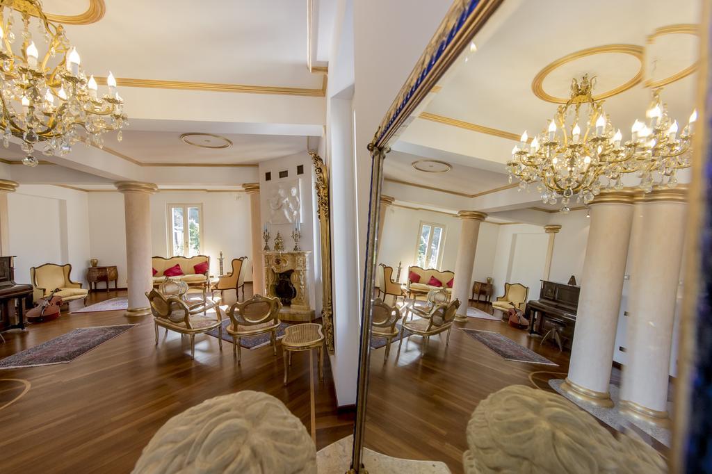Villa Puccini Bed & Breakfast Lecco Szoba fotó